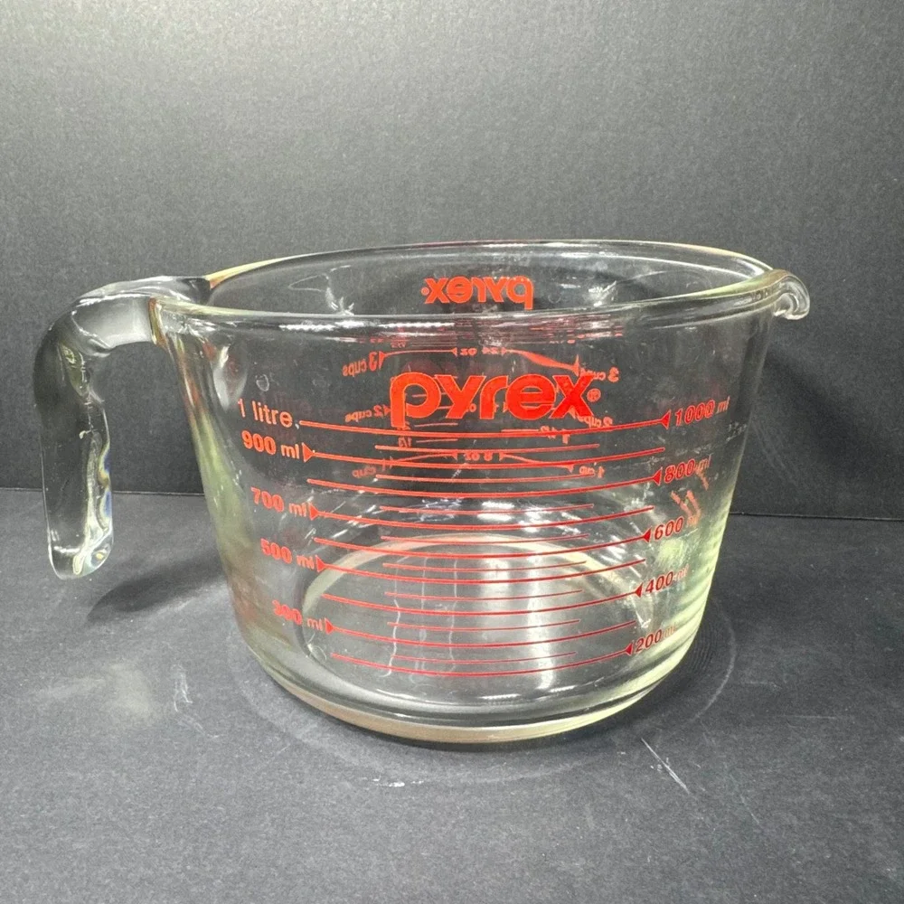 Pyrex 4 Cup 1 Liter Glass Measuring Cup Red Markings Clear Glass with Handle VTG